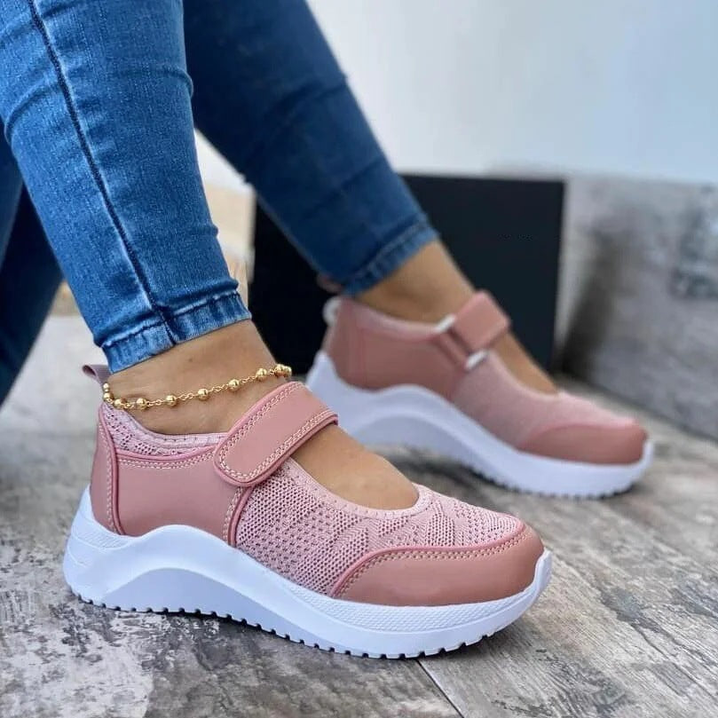 Side profile of Summer Women's Sneakers with flexible sole