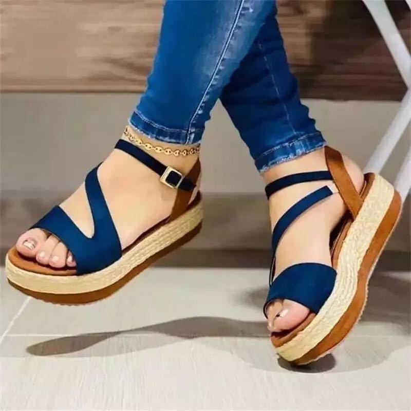 Top angle of Hollow Buckle Platforms breathable hollow design