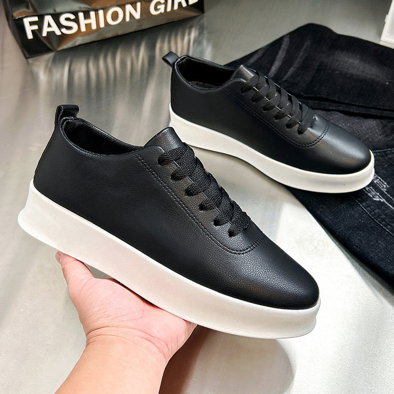 Non-slip sole design of Autumn Men's Sneakers for grip